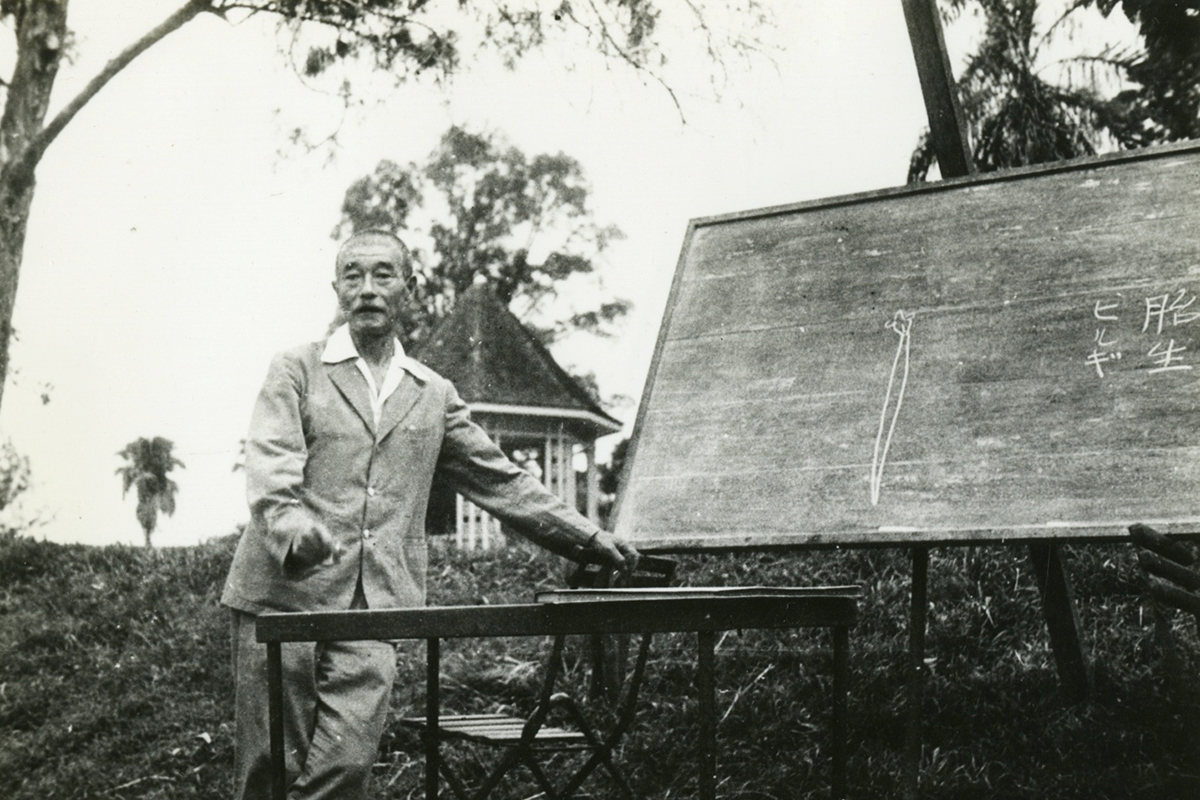 昭南植物園での郡場先生