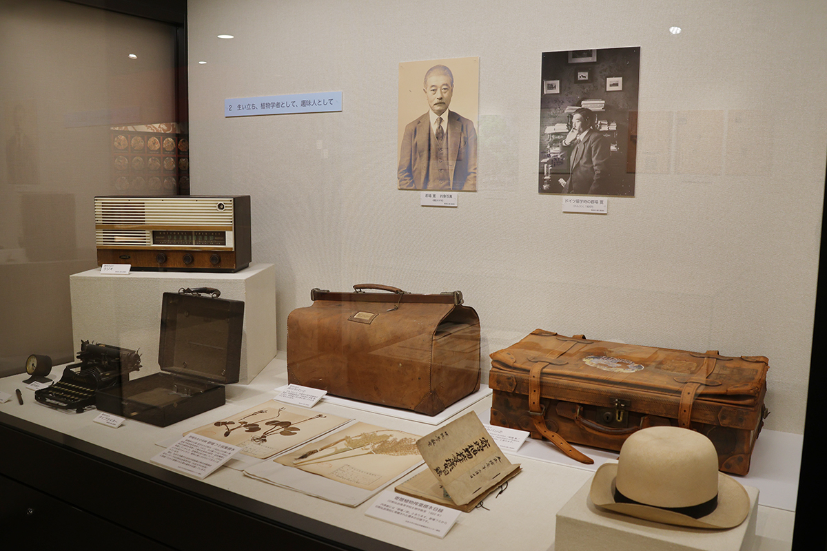 2郡場先生ゆかりの品々も展示