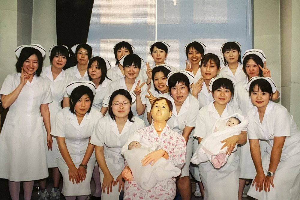 大学時代の同級生（前列右から2人目が高間木先生）