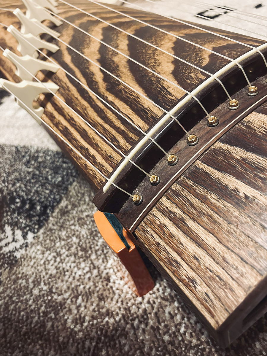 久栖さん愛用の筝